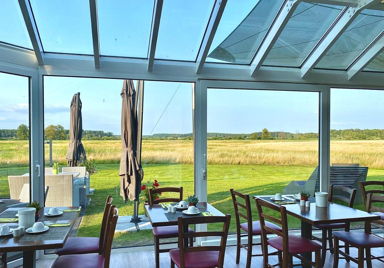 Hotel Am Mueritz-Nationalpark Варен Экстерьер фото