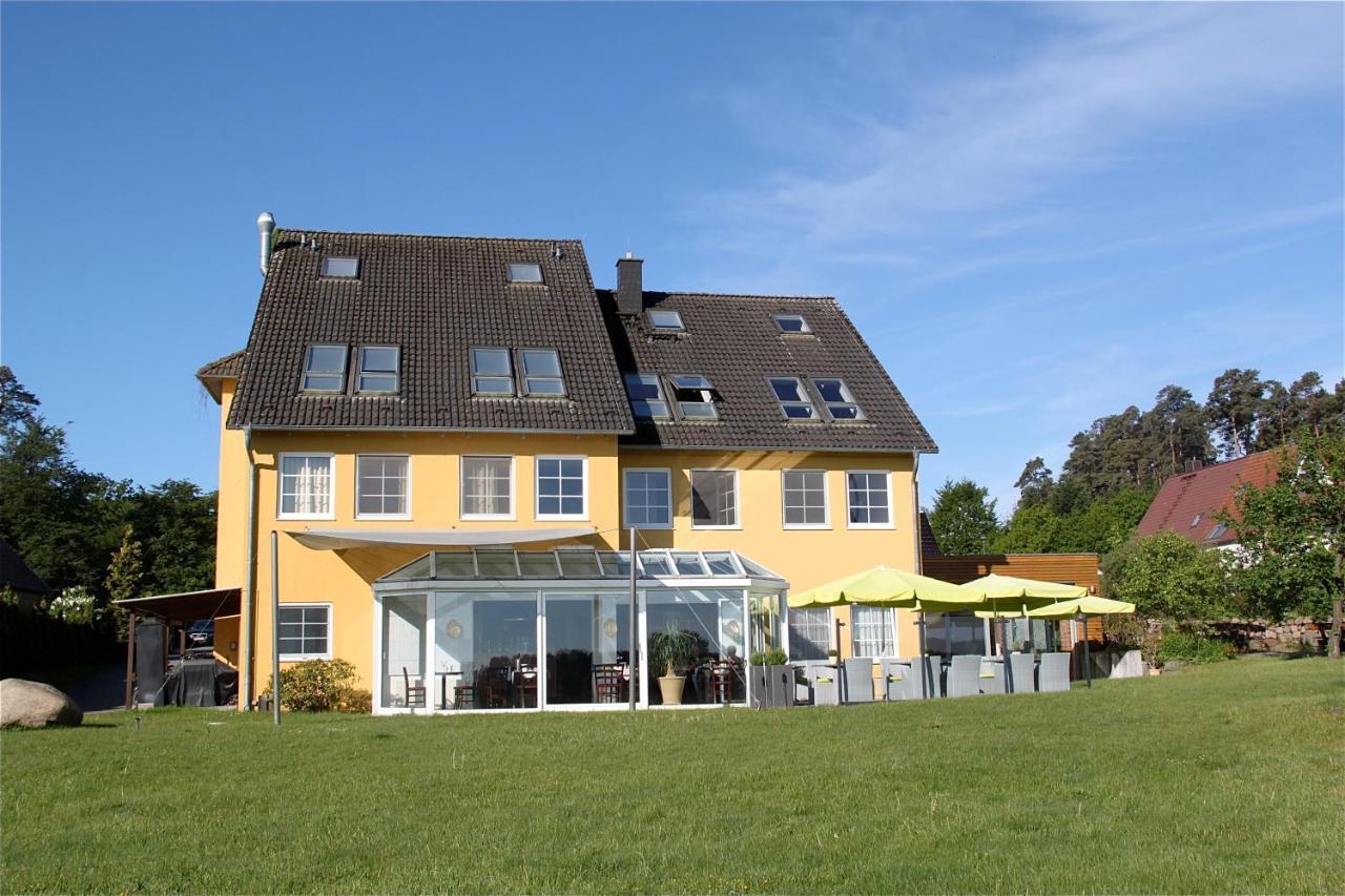 Hotel Am Mueritz-Nationalpark Варен Экстерьер фото